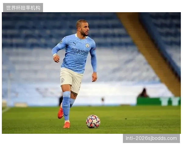 主帅贝兹利将部署低位防守体系，通过牺牲控球权来换取防守稳固性，力求减少失球。
